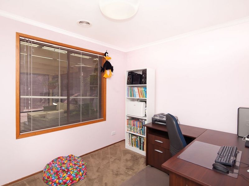 11 Outtrim Avenue, Calwell ACT 2905