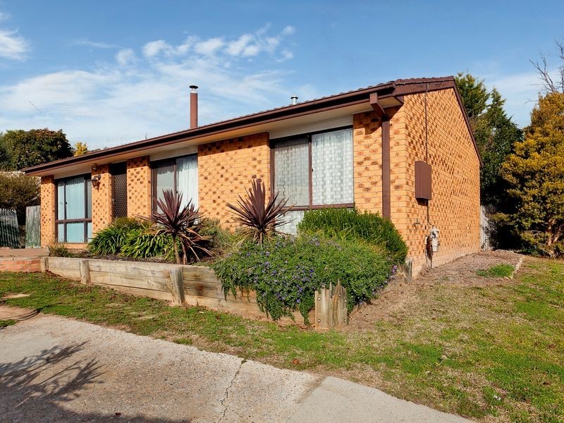8 Laby Place, Theodore ACT 2905