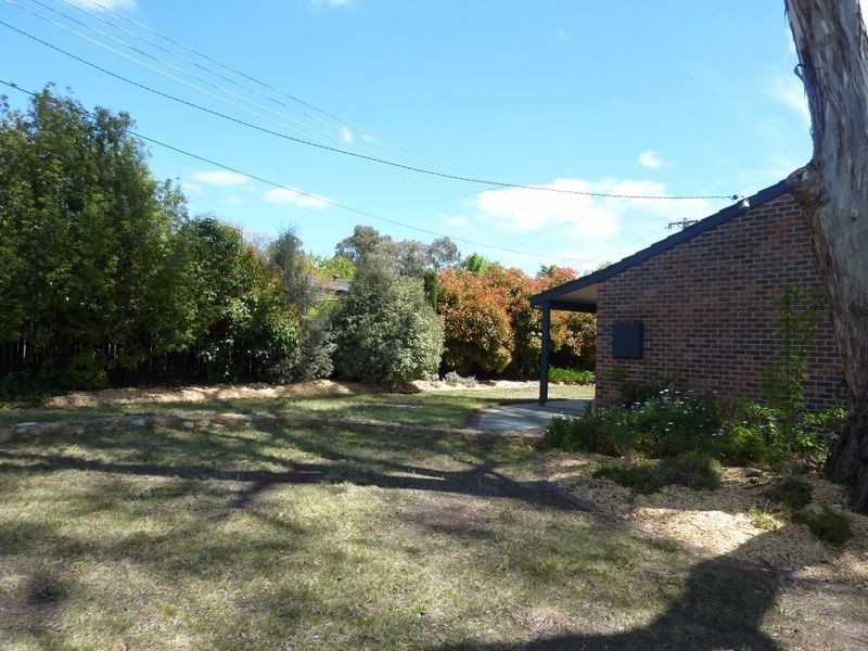 18 Curnow Place, Chisholm ACT 2905