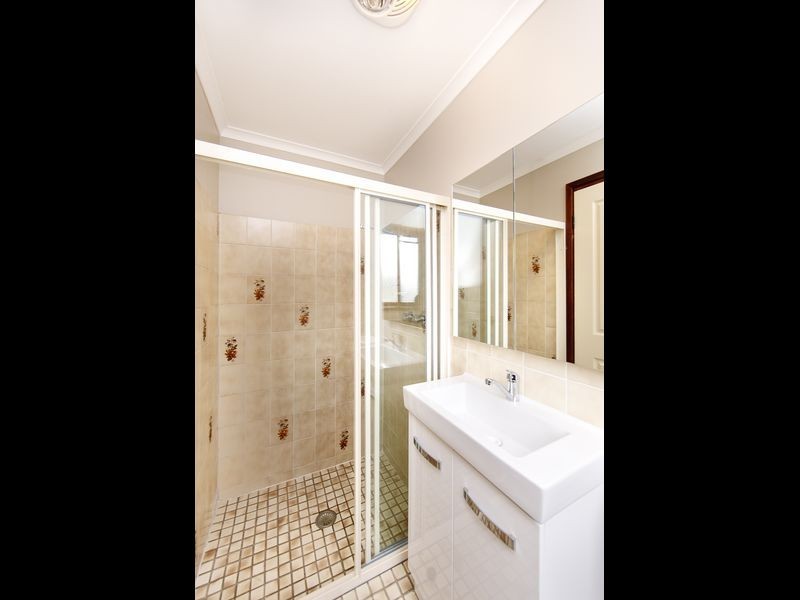 2 Whitfeld Street, Monash ACT 2904