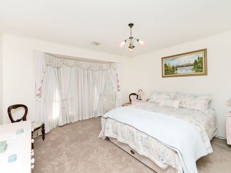 96 Lewis Luxton Avenue, Gordon ACT 2906