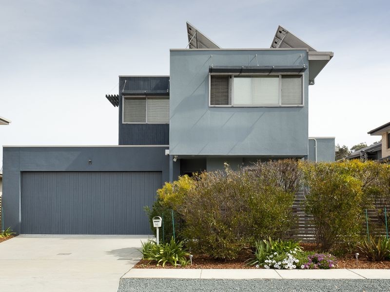 16 Stella Hume Street, Bonython ACT 2905