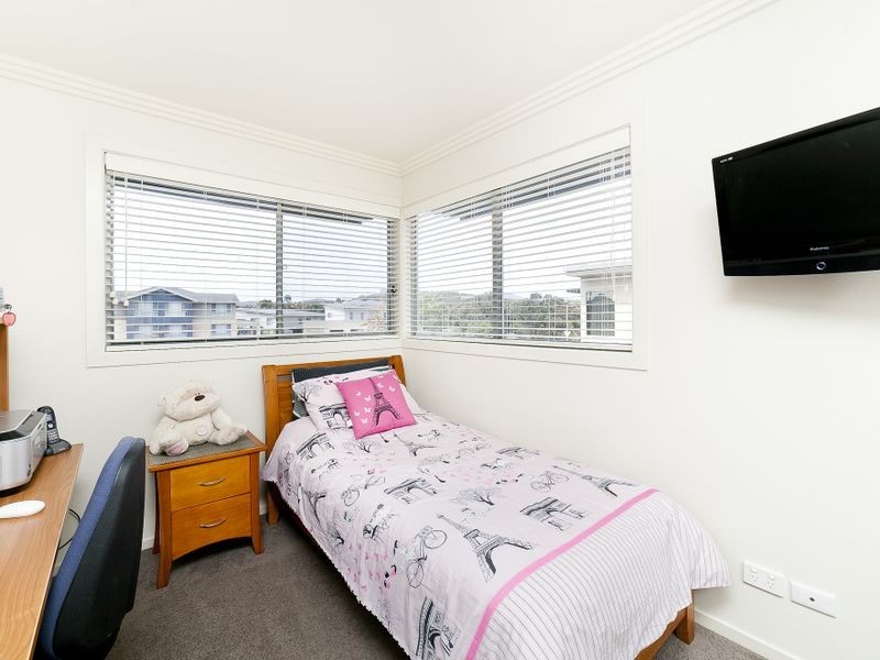 16 Stella Hume Street, Bonython ACT 2905
