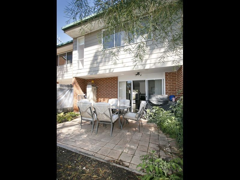 2/33 Yarrawonga Street, Ngunnawal ACT 2913
