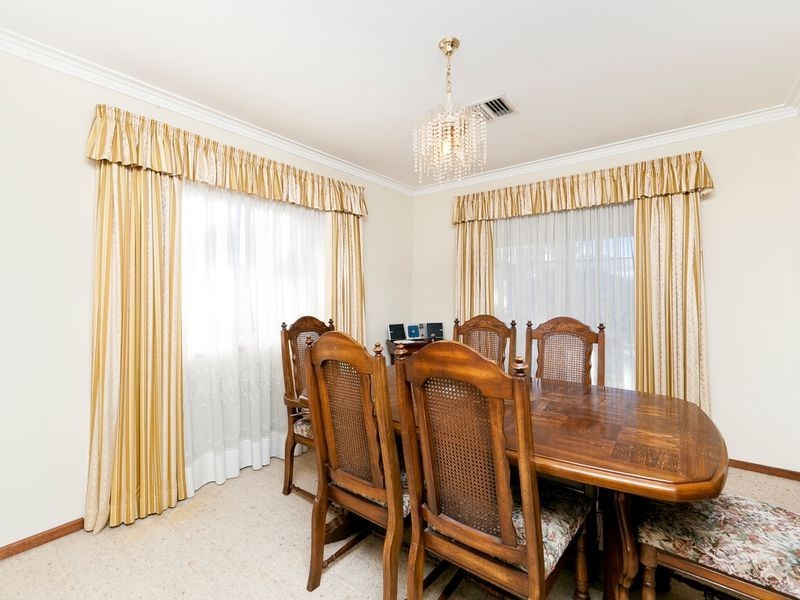 8 Bracker Place, Macarthur ACT 2904