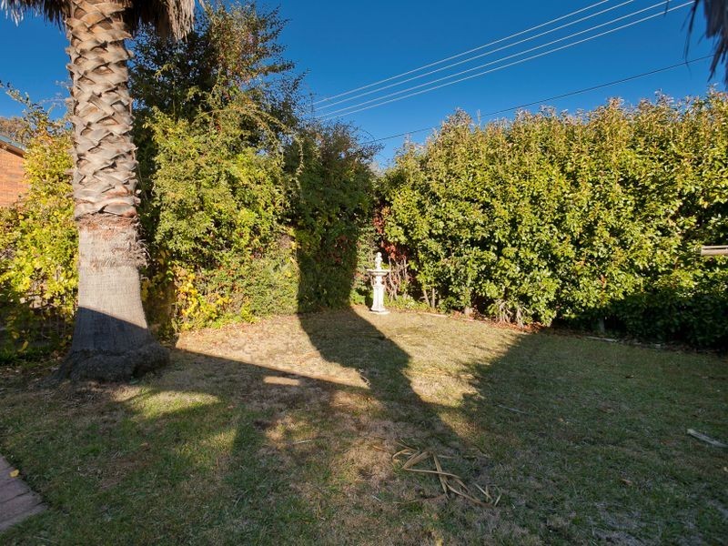 8 Bracker Place, Macarthur ACT 2904