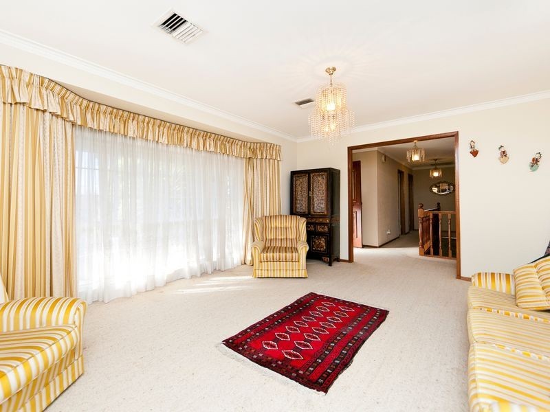 8 Bracker Place, Macarthur ACT 2904