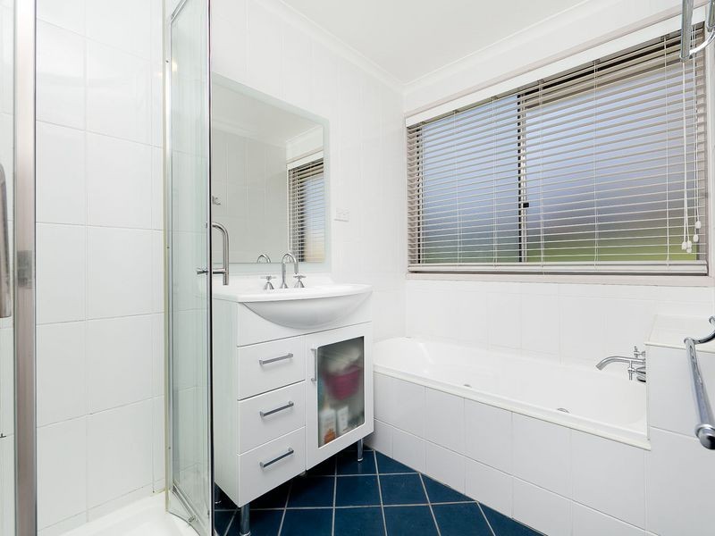 27 Guthridge Crescent, Wanniassa ACT 2903