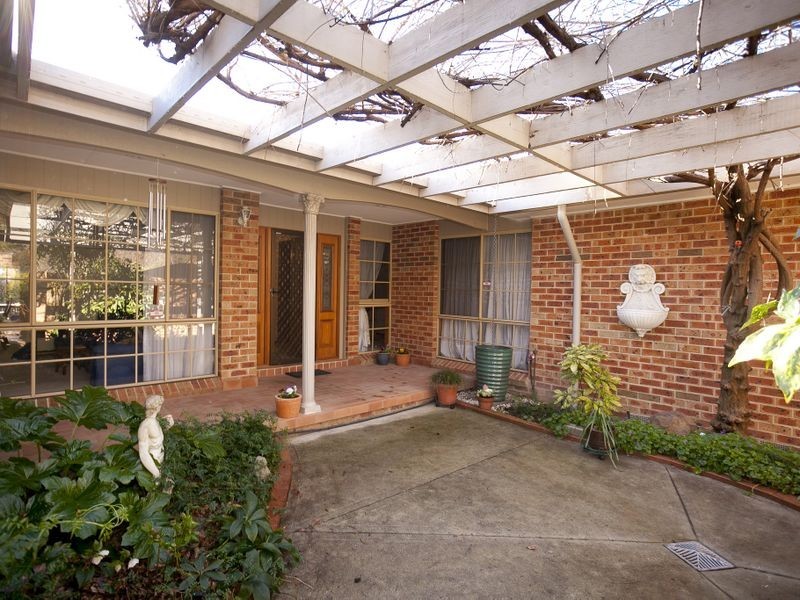 32 Hurtle Avenue, Bonython ACT 2905