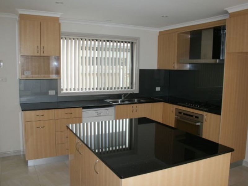 77 Patrick White Crescent, Franklin ACT 2913
