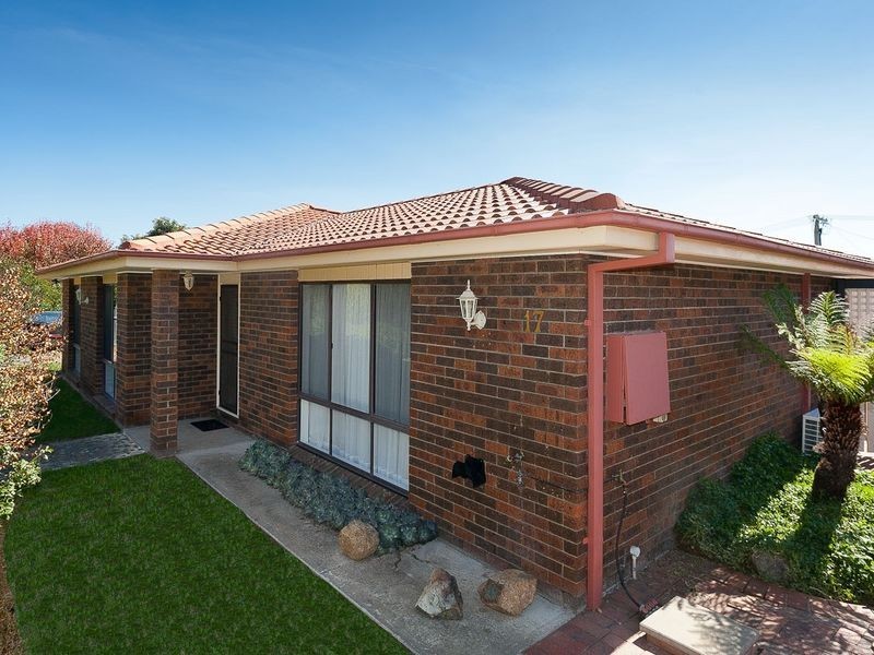 17 Bandulla Street, Isabella Plains ACT 2905