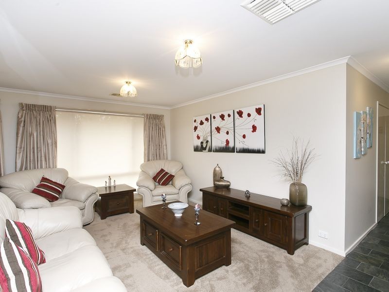 42 Kirkwood Crescent, Gordon ACT 2906