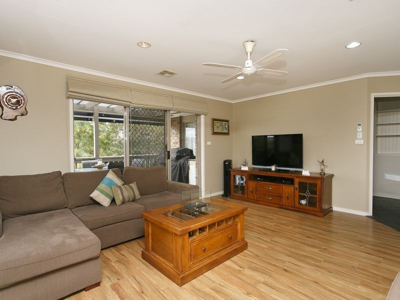 42 Kirkwood Crescent, Gordon ACT 2906