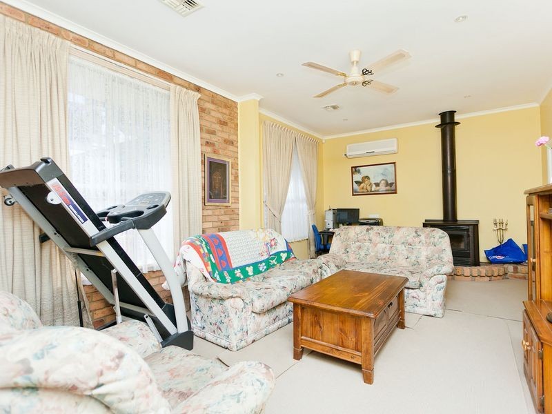 25 Fitzalan Street, Kambah ACT 2902