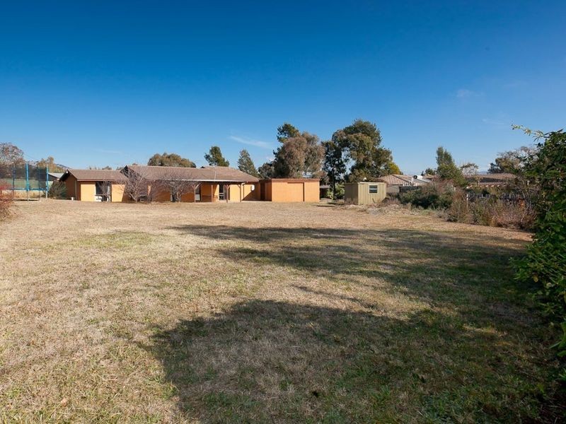 6 Bear Place, Chisholm ACT 2905