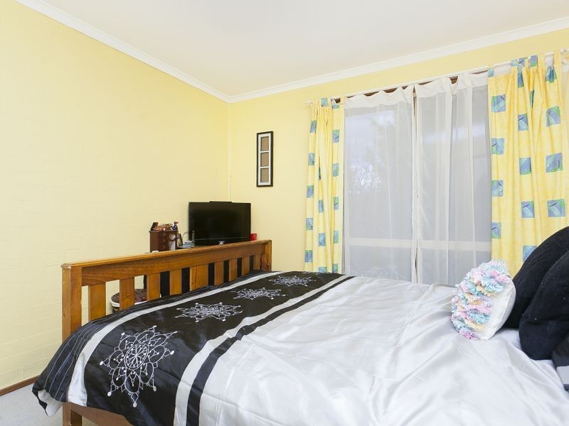 10A Hickenbotham Street, Gordon ACT 2906