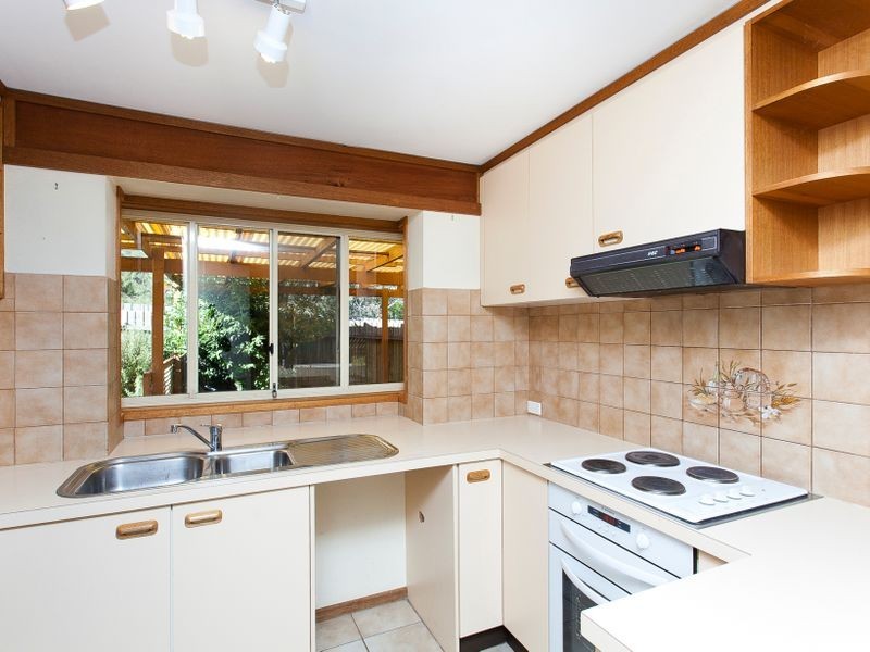 10 Firbank Close, Isabella Plains ACT 2905