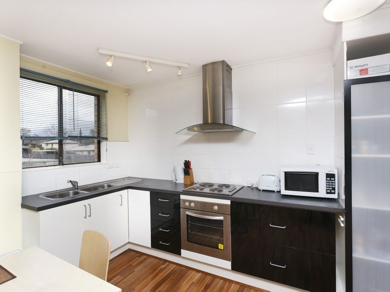 9/8 Walsh Place, Curtin ACT 2605