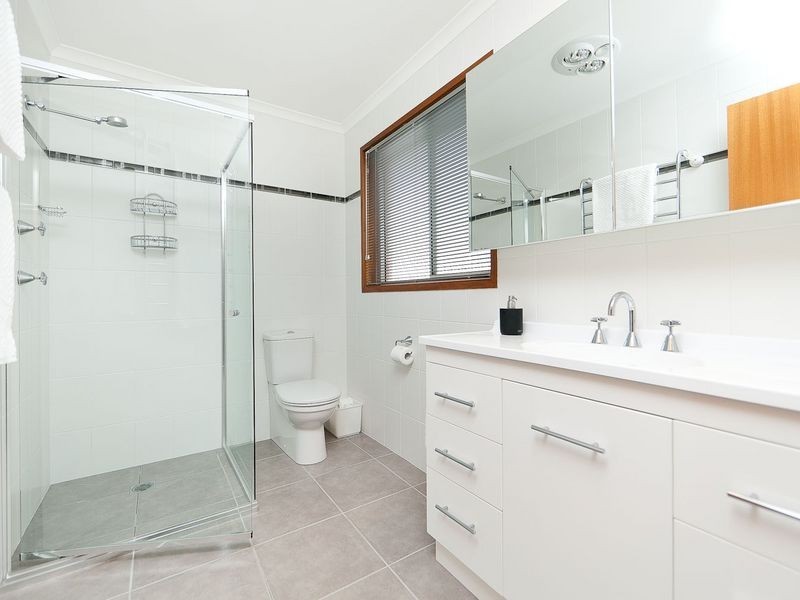 11 Whitty Crescent, Isaacs ACT 2607