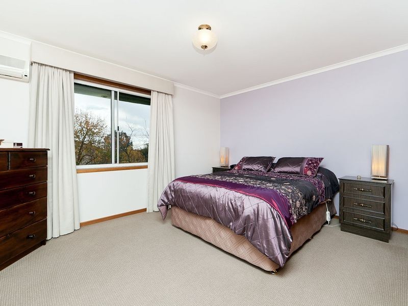 11 Whitty Crescent, Isaacs ACT 2607