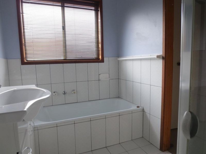 56 Clare Dennis Avenue, Gordon ACT 2906