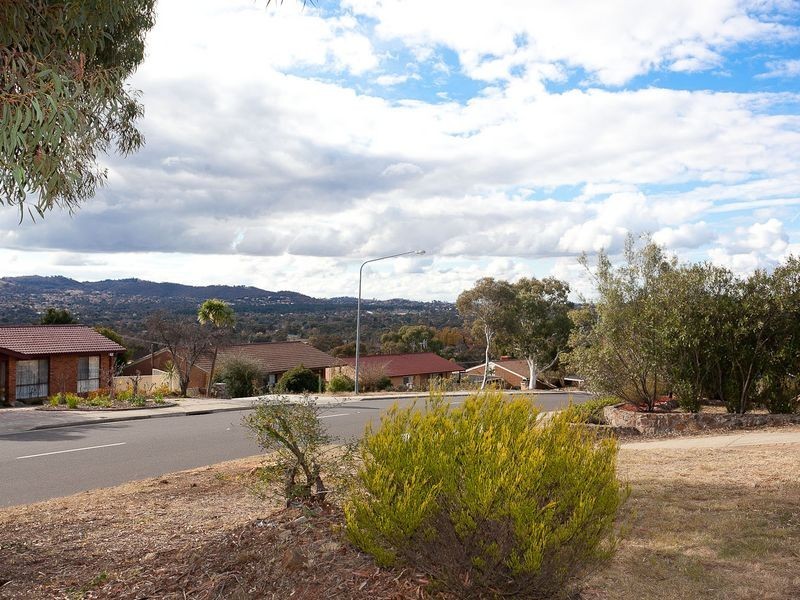 90 Outtrim Avenue, Calwell ACT 2905