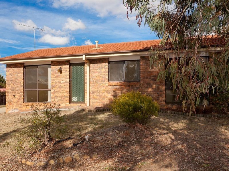 90 Outtrim Avenue, Calwell ACT 2905