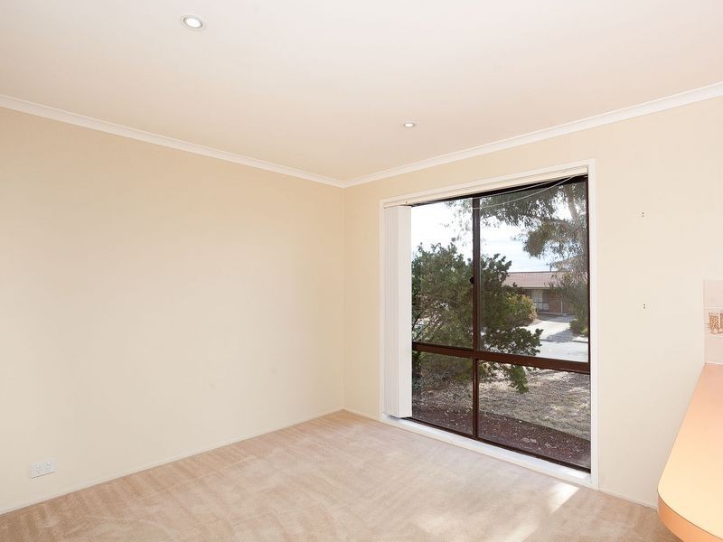 90 Outtrim Avenue, Calwell ACT 2905