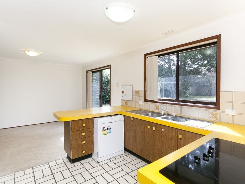 11 Twamley Crescent, Chisholm ACT 2905