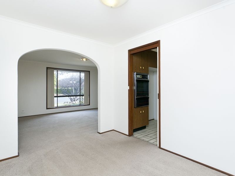 11 Twamley Crescent, Chisholm ACT 2905