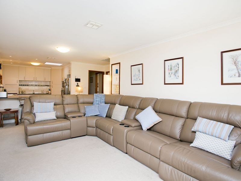 16 Charlton Crescent, Gordon ACT 2906