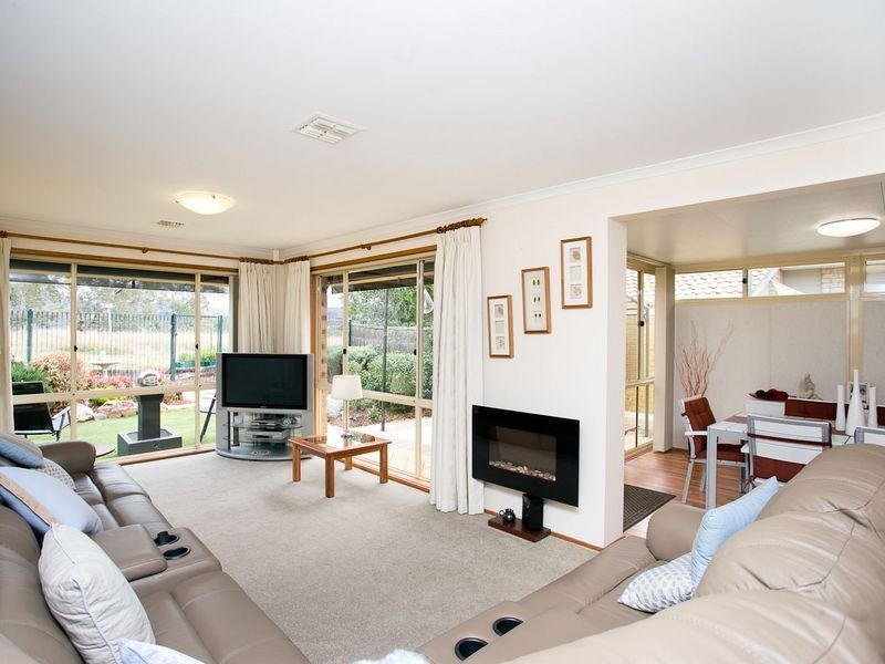 16 Charlton Crescent, Gordon ACT 2906