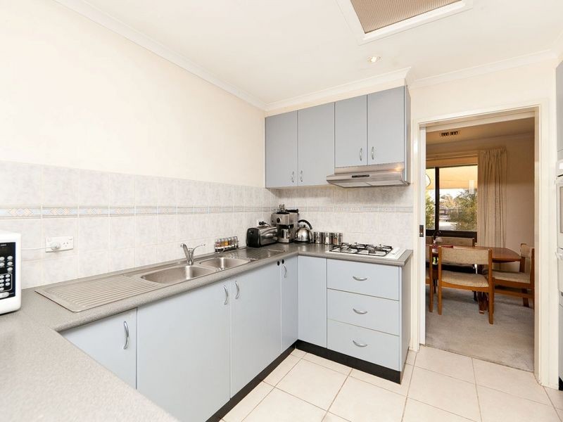 15 Beattie Crescent, Chisholm ACT 2905