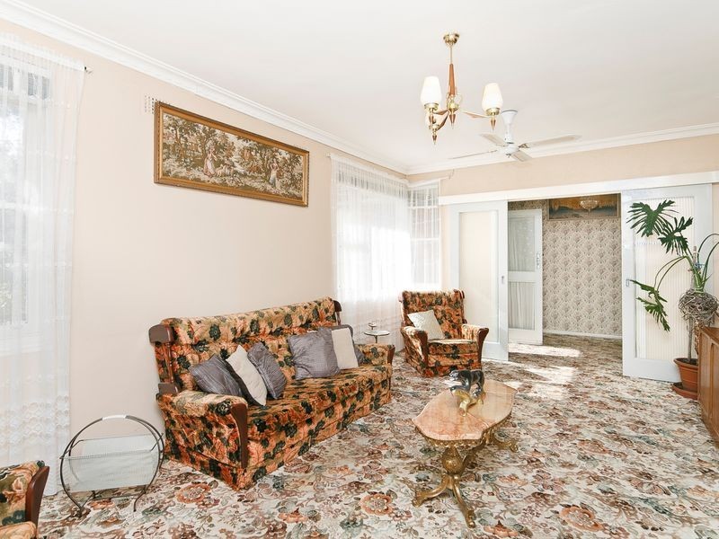9 McIntyre Street, Narrabundah ACT 2604