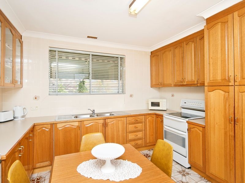 9 McIntyre Street, Narrabundah ACT 2604