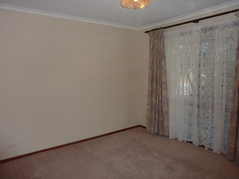 12 Pullar Place, Gordon ACT 2906