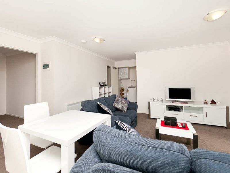 6/27 Whitmore Crescent, Watson ACT 2602