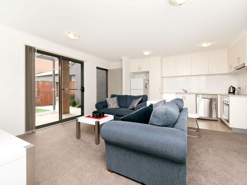 6/27 Whitmore Crescent, Watson ACT 2602