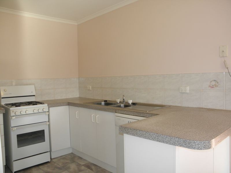 13 Chalker Crescent, Banks ACT 2906