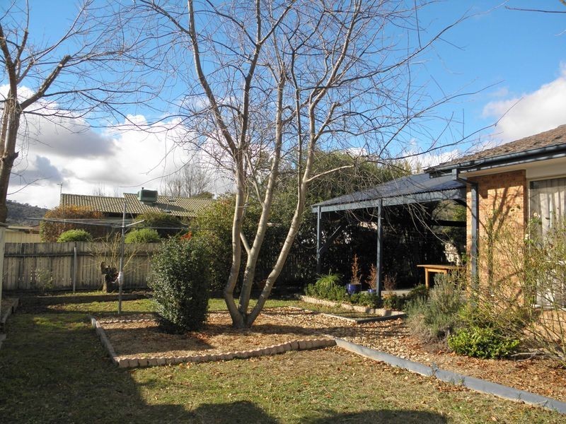 13 Chalker Crescent, Banks ACT 2906