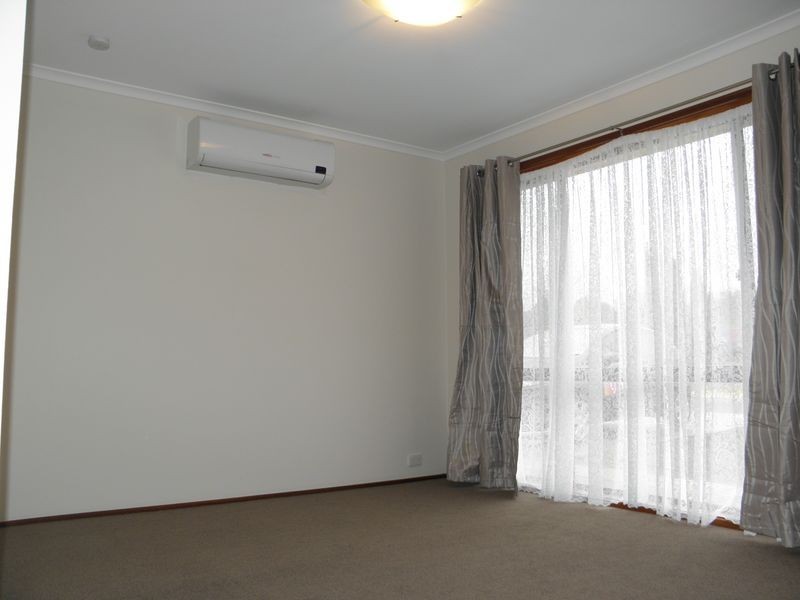 70 Tewksbury Crescent, Theodore ACT 2905