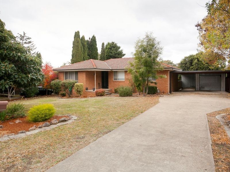 27 Percival Street, Holder ACT 2611