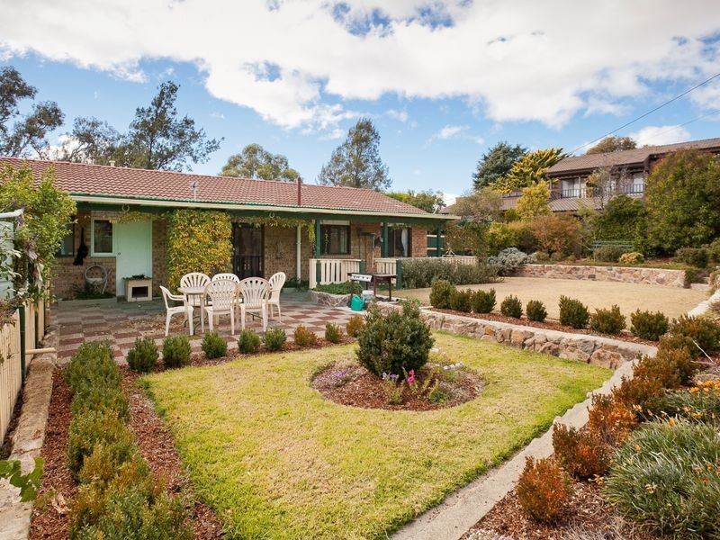 12 Main Close, Chisholm ACT 2905