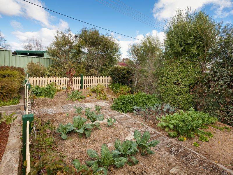 12 Main Close, Chisholm ACT 2905