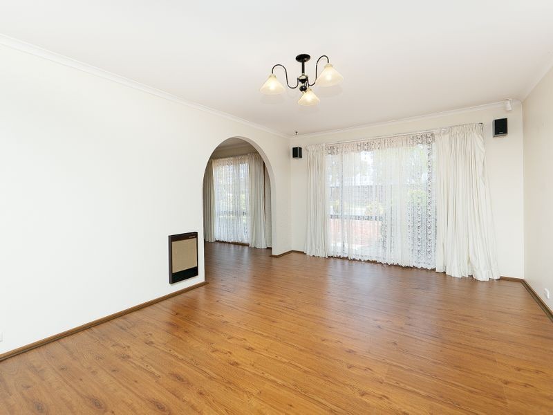 2 Emily Bulcock Crescent, Gilmore ACT 2905