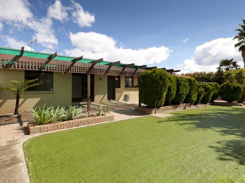 2 Emily Bulcock Crescent, Gilmore ACT 2905