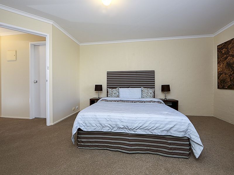 2/26 Chaseling Street, Phillip ACT 2606