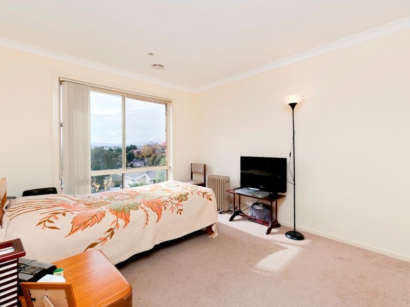 10 Staunton Place, Gordon ACT 2906