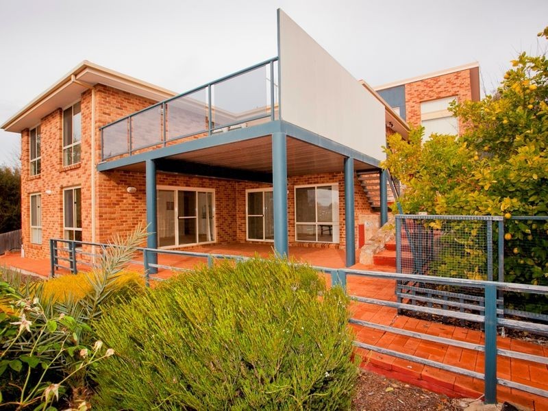 10 Staunton Place, Gordon ACT 2906