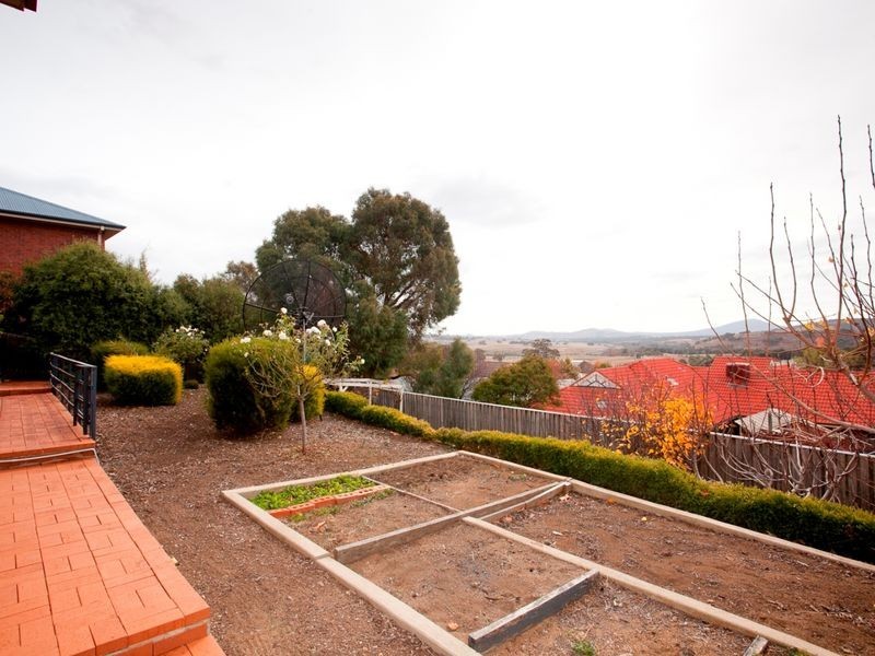 10 Staunton Place, Gordon ACT 2906